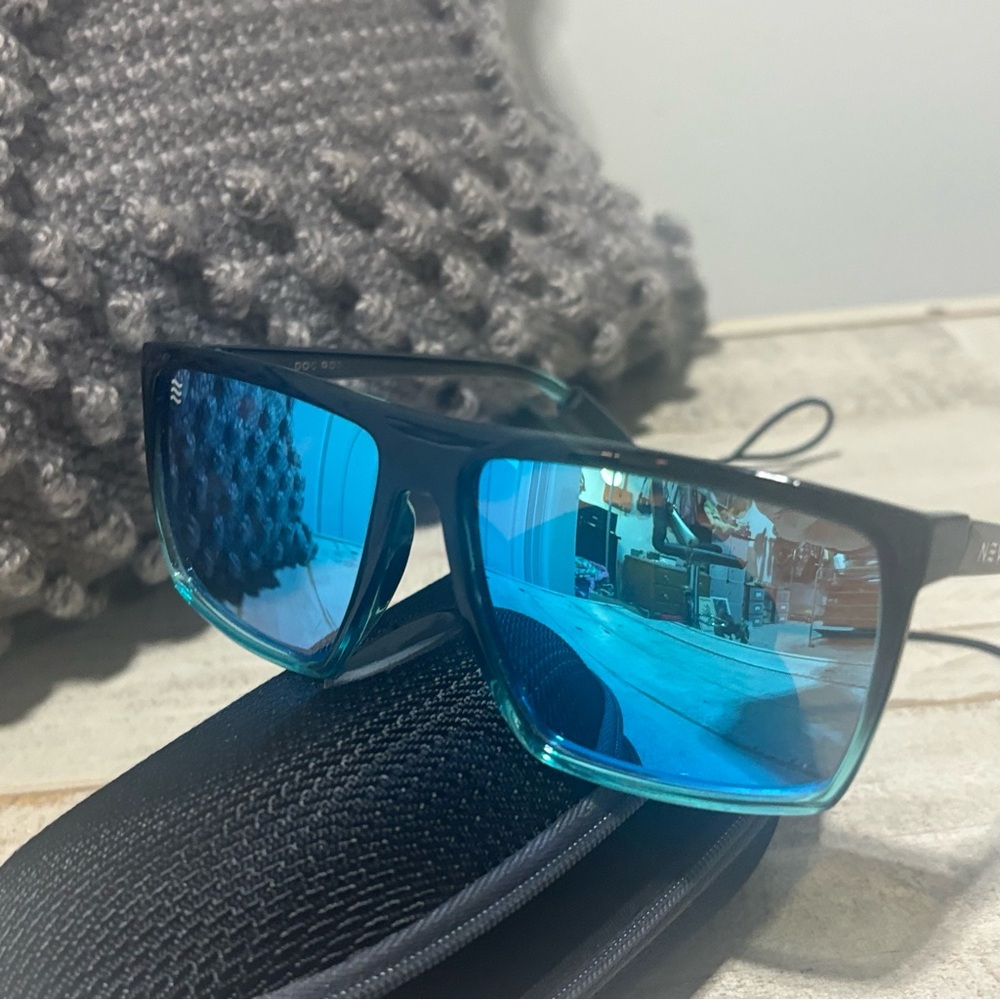 Unisex NEVEN Doc Robbins Sunglasses